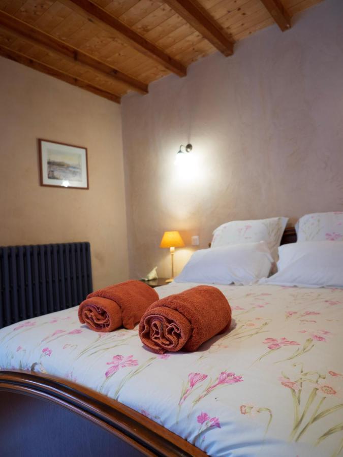 Bed and Breakfast Au Fil Des Saisons Les Cotes de Corps Экстерьер фото