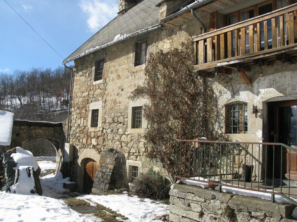 Bed and Breakfast Au Fil Des Saisons Les Cotes de Corps Экстерьер фото